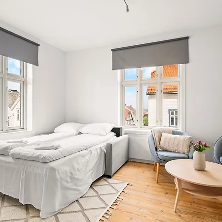 Authentic Charm In Famous Neighborhood