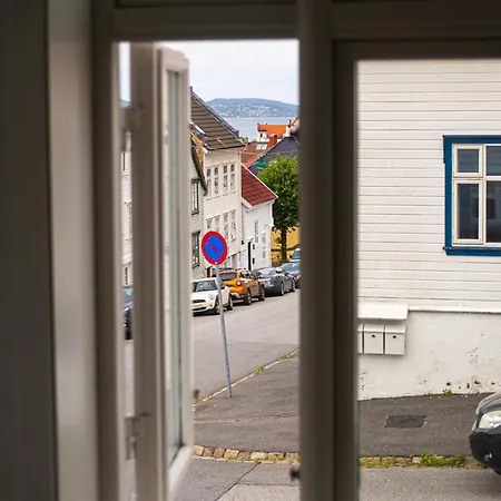 Authentic Charm In Famous Neighborhood Daire *