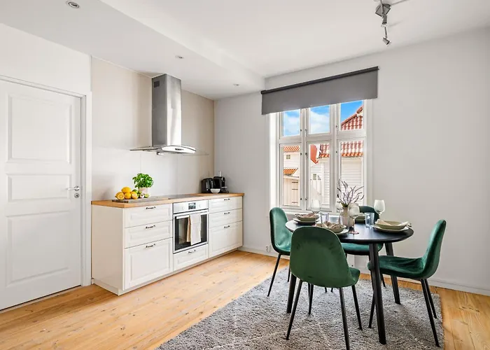 Authentic Charm In Famous Neighborhood Leilighet